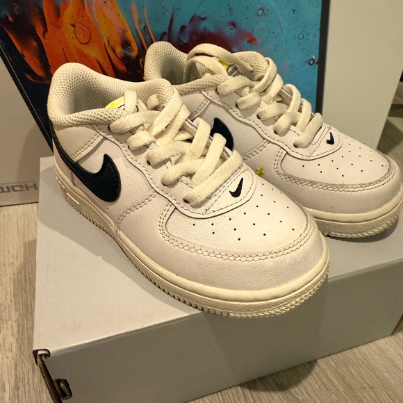 Nike White Sneakers with Black Swoosh - Picture 1 of 5